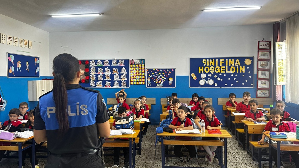 TOPLUM DESTEKLİ POLİSLİK ŞUBE MÜDÜRLÜĞÜ OKULUMUZU ZİYARET ETTİ